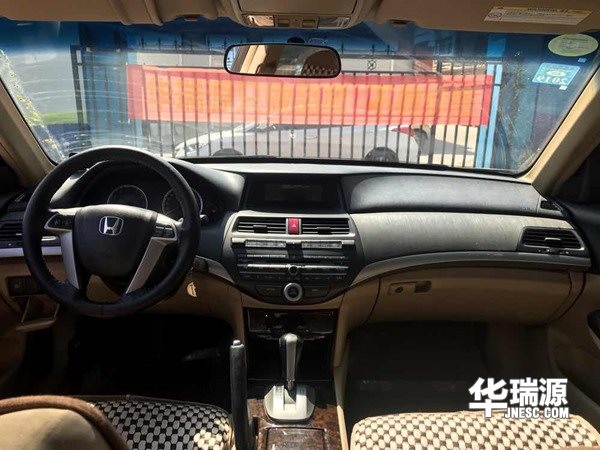 6万买B级车—本田雅阁,自动挡易操控,综合车子的状况好
