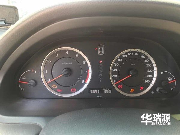 6万买B级车—本田雅阁,自动挡易操控,综合车子的状况好