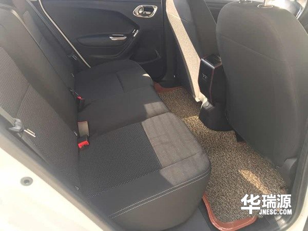 5万元二手车选择什么好?标志301,带给你轻松浪漫的驾乘体验