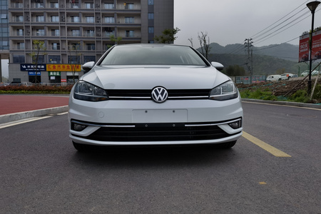 金华二手大众高尔夫 2020款 挚爱版 200TSI 双离合 舒适型