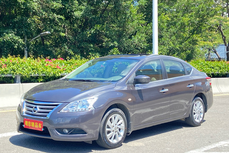 深圳二手日产轩逸 2012款 1.6L 自动 XL 豪华版