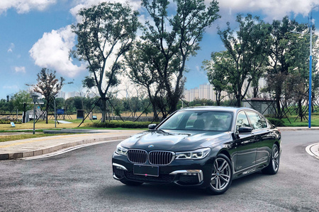 泰州二手宝马7系 2018款 730Li 2.0T 手自一体 领先版 M运动套装