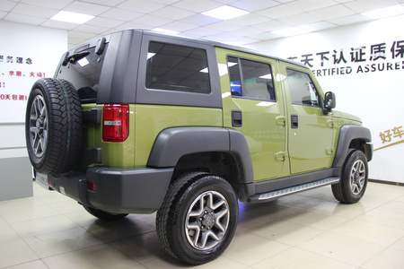 北京二手北京BJ40 2016款 BJ40L 2.3T 手自一体 四驱 尊享版
