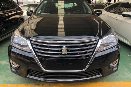 湛江二手丰田皇冠 2012款 V6 2.5L Royal 真皮版
