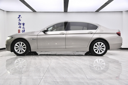 襄阳二手宝马5系 2014款 520Li 2.0T 手自一体 典雅型