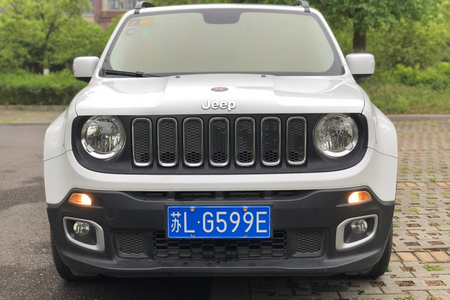 镇江二手Jeep自由侠 2017款 180T 双离合 高能版