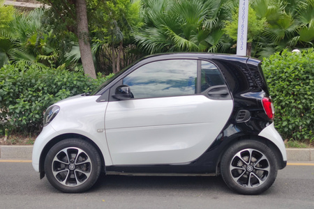 深圳二手smart fortwo 2015款 1.0L 52千瓦硬顶激情版