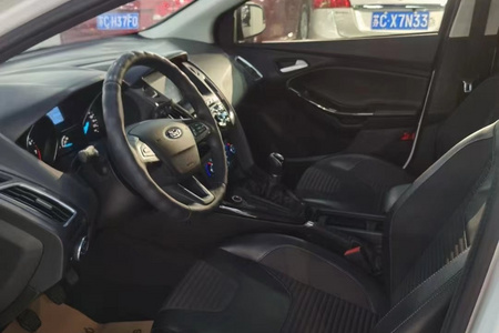 徐州二手福特福克斯 2015款 三厢 1.6L 手动舒适型