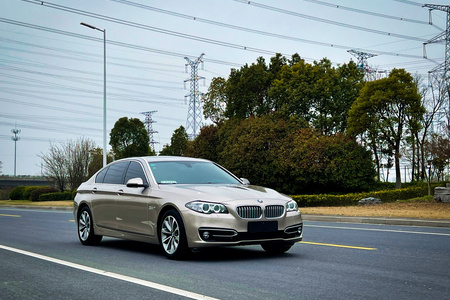 泰州二手宝马5系 2014款 525Li 2.0T 手自一体 风尚设计套装