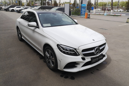 廊坊二手奔驰C级 2019款 C 260 L 运动轿车