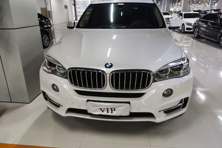 信阳二手宝马X5 2017款 xDrive28i 2.0T 手自一体