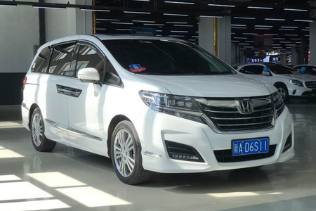 乌鲁木齐二手本田艾力绅 2016款 2.4L CVT 至尊版