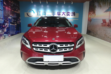湖州二手奔驰GLA 2018款 GLA 200 时尚版
