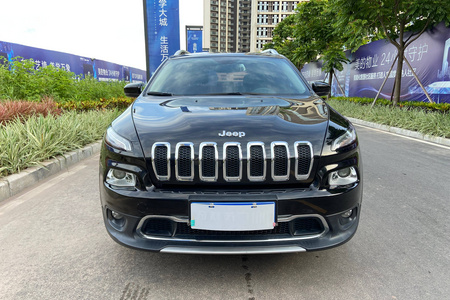 茂名二手Jeep自由光 2017款 2.0L 两驱 优越版