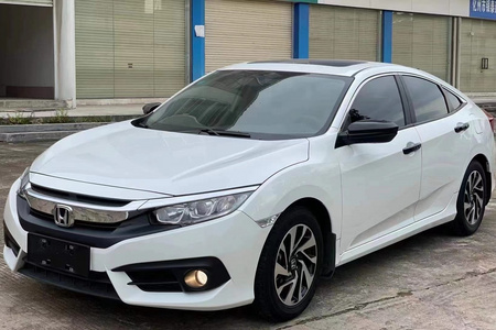 茂名二手本田思域 2016款 220TURBO CVT 尊贵版
